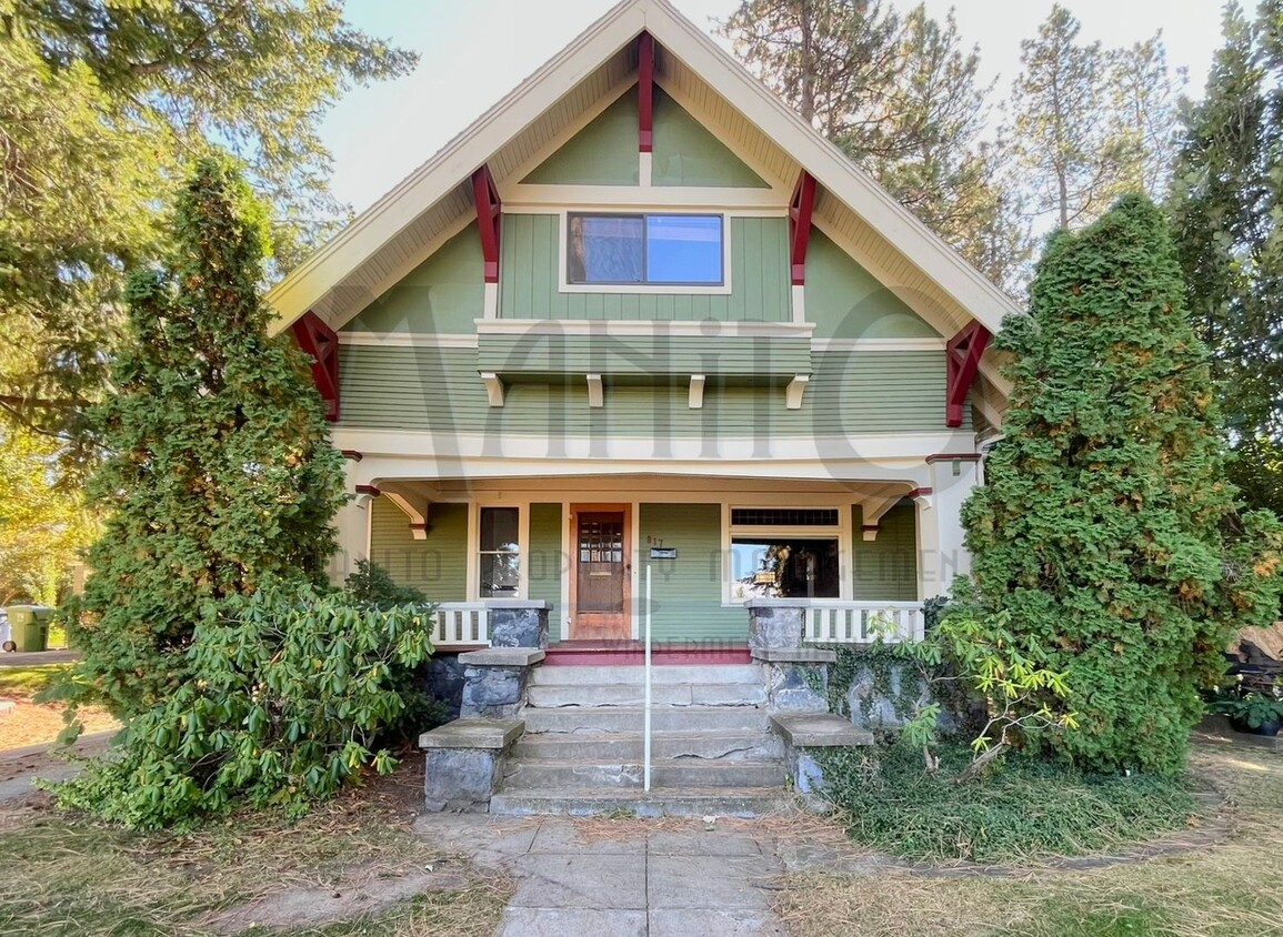 Primary Photo - Beautiful South Hill Craftsman