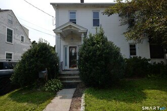 Building Photo - 58 Davis St