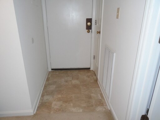 Building Photo - 1111 Lupine Ct
