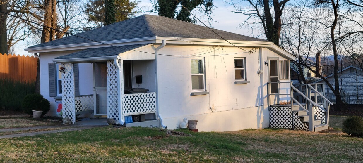 Foto principal - 1027 Halliahurst Ave