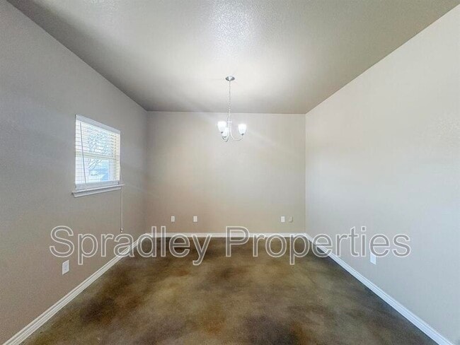Building Photo - 4626A Teesh Dr