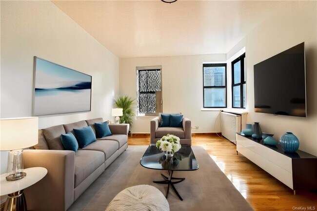 Foto del edificio - 1200 Woodycrest Ave
