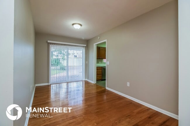 Foto del edificio - 804 Greenbriar Dr
