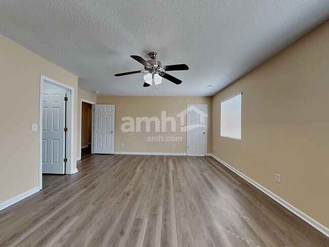Foto del edificio - 1836 Chatfield Dr