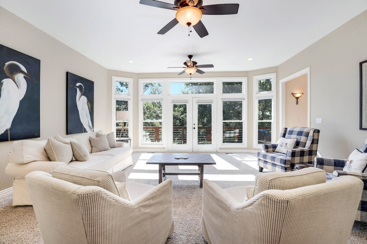 Foto principal - 10400 Cedar Rock Rd