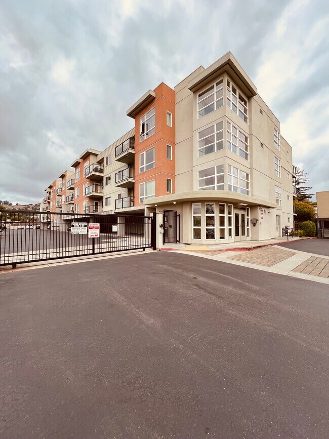 Foto del edificio - 15956 E 14th St