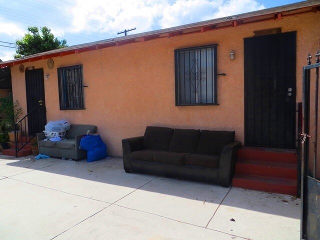 Building Photo - 1024 S Duncan Ave