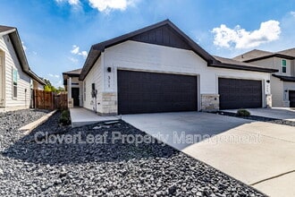 Building Photo - 311 Nespral Dr