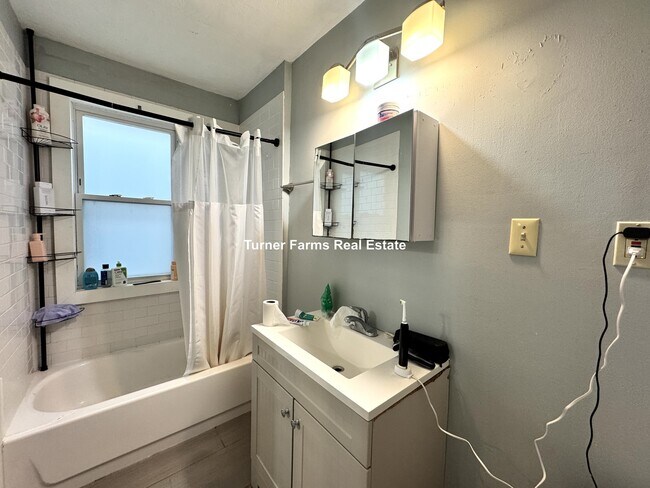 Building Photo - 23 Granite St