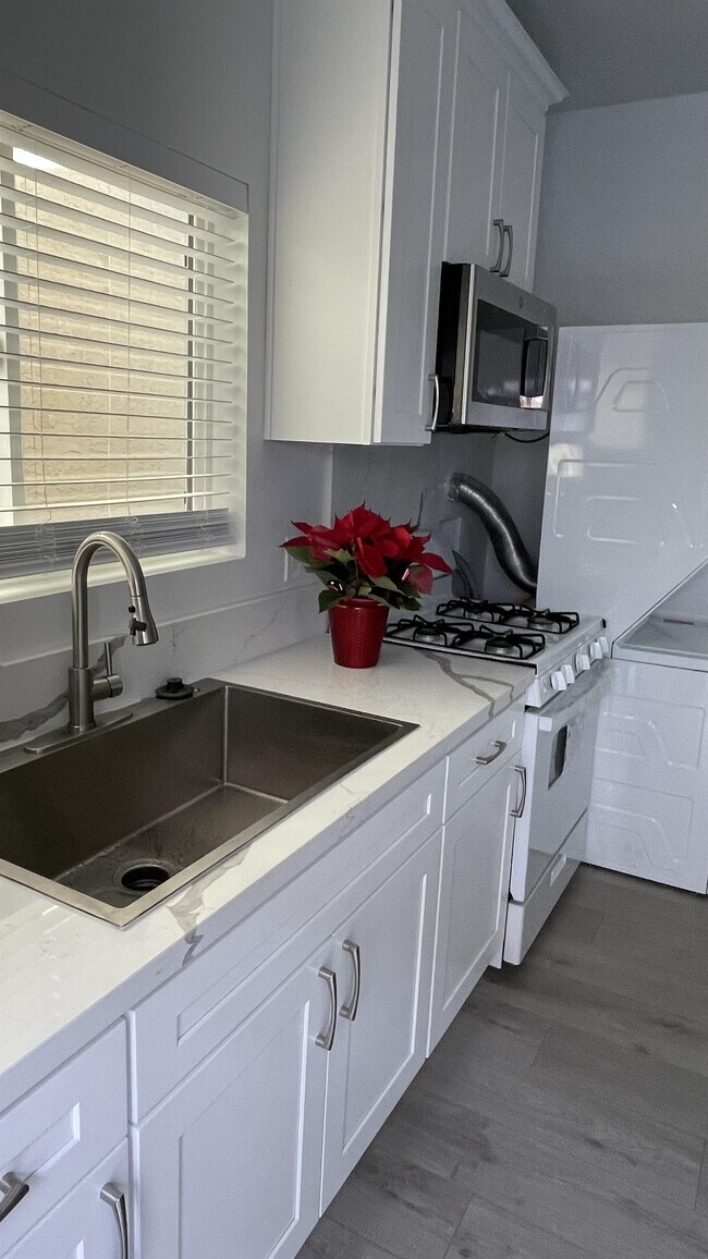 Foto del edificio - 4354 138th St