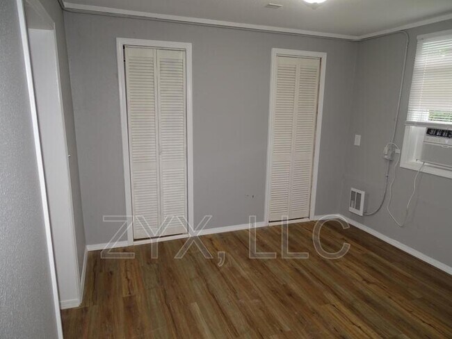 Foto del edificio - 412 N Lincoln Ave