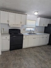 Building Photo - 10014 Cedar Landing Dr Building Photo - 10014 Cedar Landing Dr