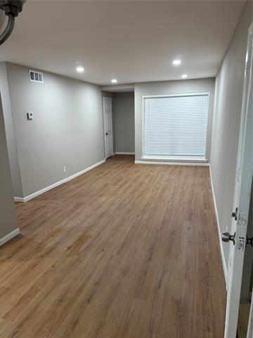 Foto del edificio - 2439 Maverick Ave