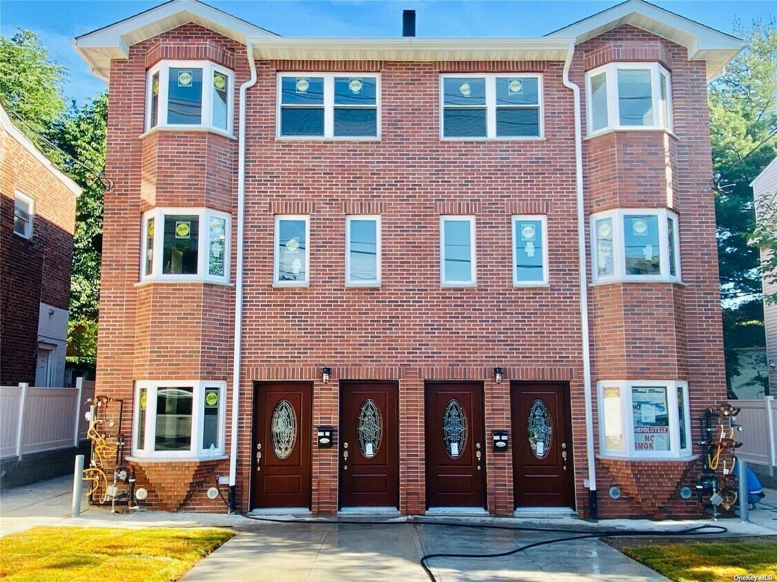 116,15116114 14th Rd Unit 3F, Queens, NY 11356 Apartment for Rent