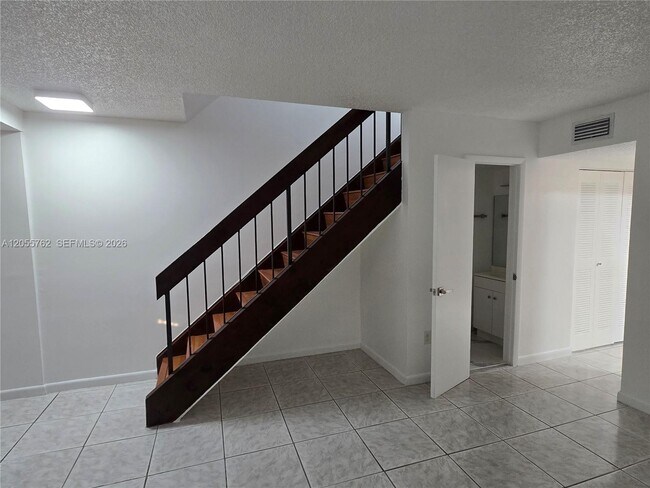 Foto del edificio - 12230 SW 16th Terrace