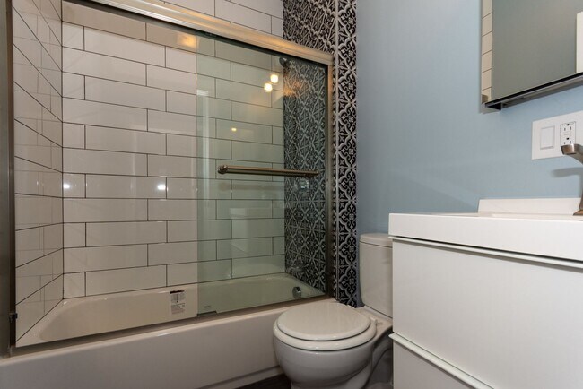 Foto del edificio - Kenmore Square Brownstone