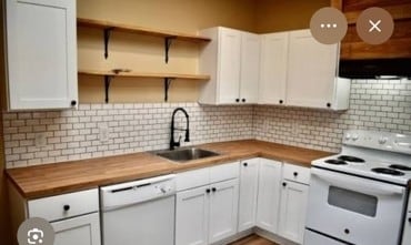 Building Photo - 632 Roanoke Ave