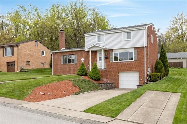 Building Photo - 5139 McIntosh Dr