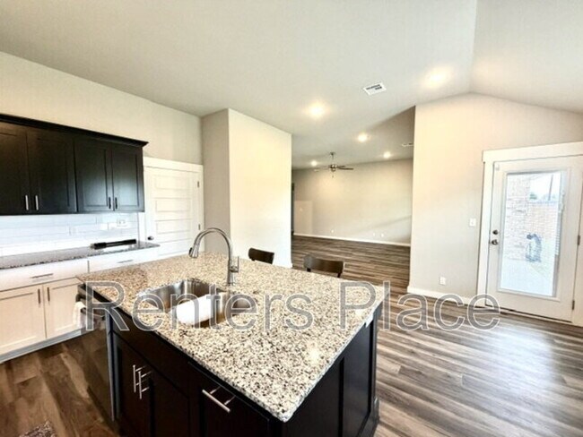 Foto del edificio - 14975 S Poplar Pl