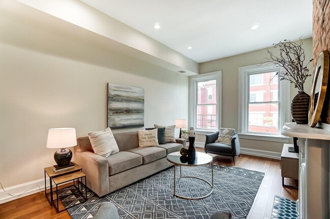 Building Photo - 1106 Dayton St