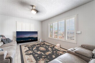 Building Photo - 7250 Clearwater Cir