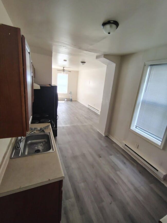 Building Photo - Cute House for Rent in Harrowgate