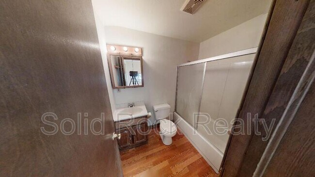 Building Photo - 931 N Wahsatch Ave