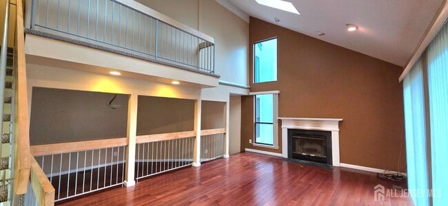 Building Photo - 44 Azalea Ct