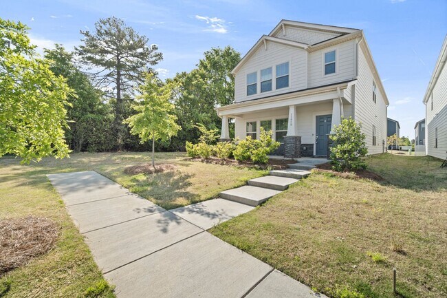 Building Photo - Beautiful 5 Bedroom 3 full baths smart hom...