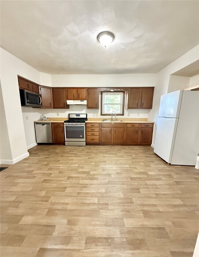 Foto del edificio - 115 S Lawn Ave