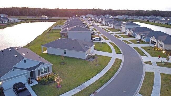 Foto del edificio - 2230 Lake Preserve Cir