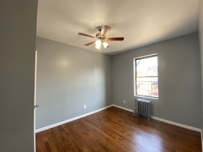 Bedroom - 3315 Pleasant Ave