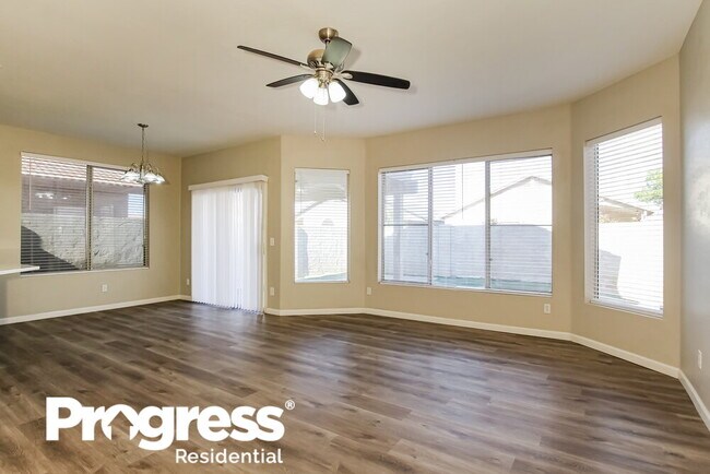 Foto del edificio - 16615 N 19th St