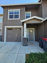 Building Photo - 3553 Juanipero Way