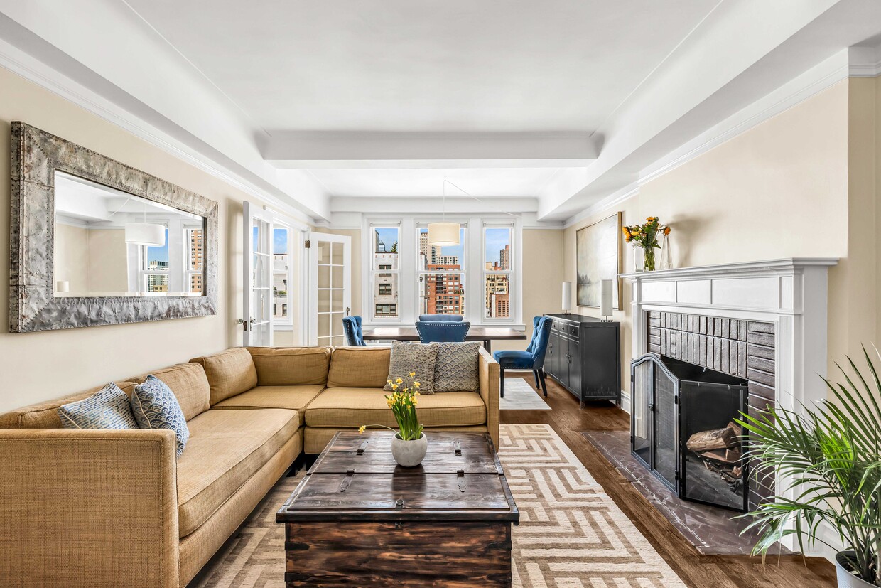Foto principal - 315 E 68th St