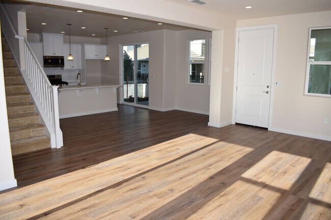 Foto del edificio - 5003 Jewel St