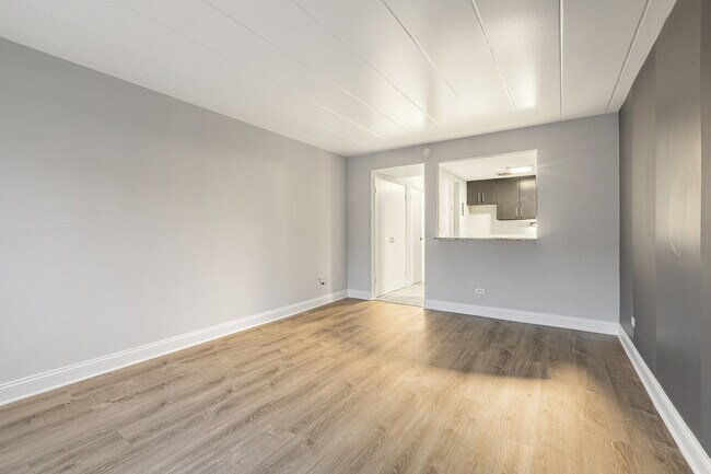 Foto del edificio - 6012 N Kenmore Ave