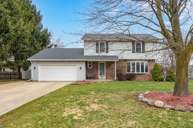 Building Photo - 7630 Cottonwood