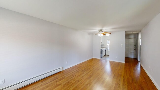 Building Photo - 4225 N Carefree Cir