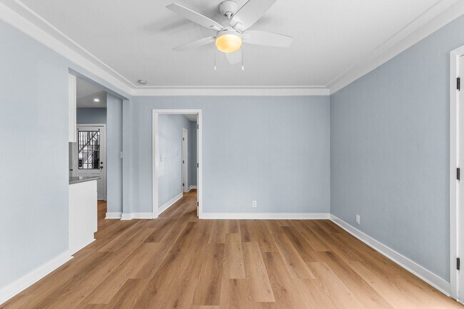 Building Photo - 526 Lime Ave