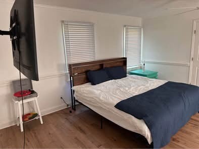 Building Photo - 453 E Main St