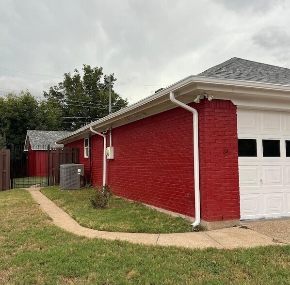 Foto del edificio - 1500 Hyde Park Blvd