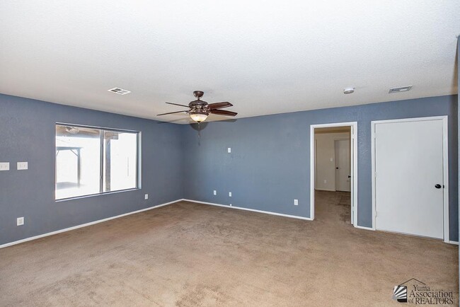 Foto del edificio - 1287 S Fresno Ave