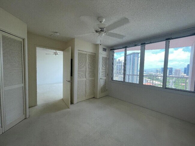 Foto del edificio - ONE ARCHER LANE 1/1/1 sec, central A/C, W/...