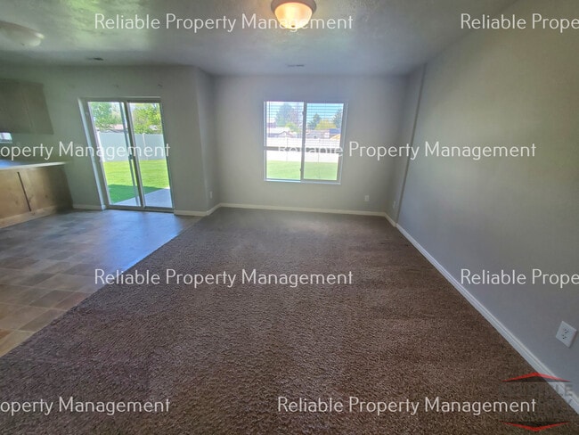Building Photo - 111 Robison Dr
