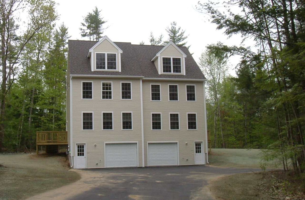 46 Dakota Dr, Fremont, NH 03044 Townhouse for Rent in Fremont, NH