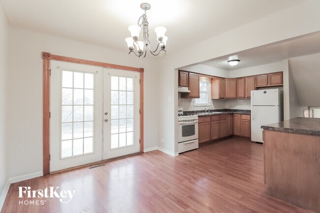Building Photo - 16801 Louis Ct