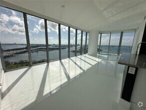 Building Photo - 888 Biscayne Blvd