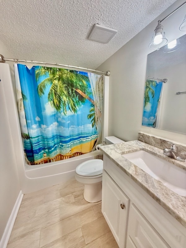 Foto del edificio - 308 Miracle Strip Pkwy SW