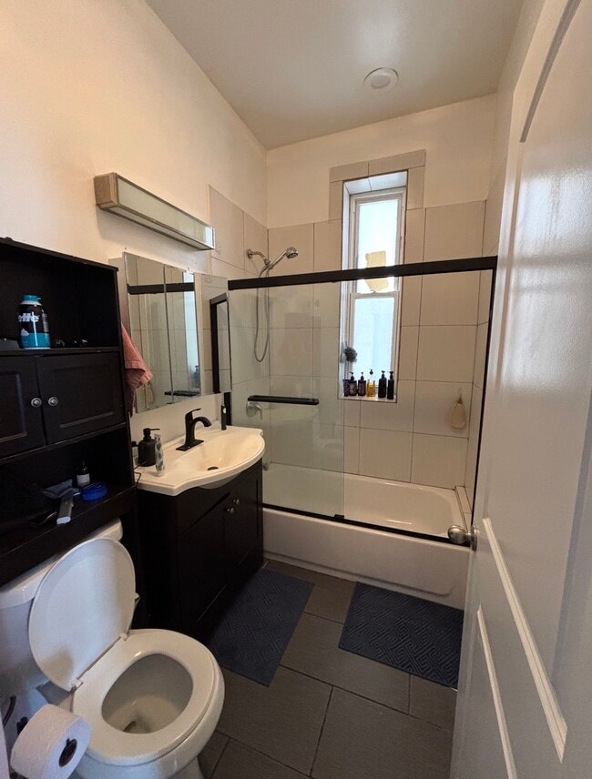 New shower - 1615 W Barry Ave